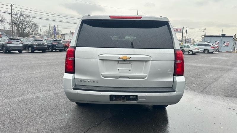 Chevrolet Suburban LT 4WD 2018