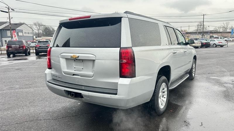 Chevrolet Suburban LT 4WD 2018