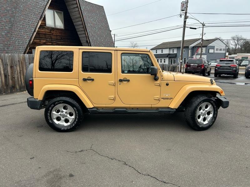 Jeep Wrangler Unlimited Sahara 4WD 2014