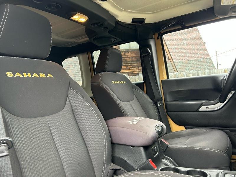 Jeep Wrangler Unlimited Sahara 4WD 2014