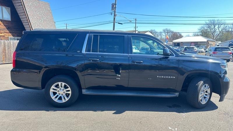 Chevrolet Suburban LT 4WD 2016