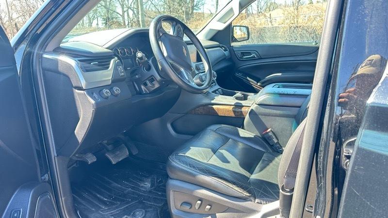 Chevrolet Suburban LT 4WD 2016