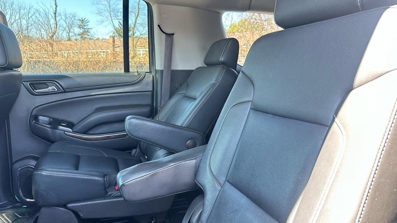 Chevrolet Suburban LT 4WD 2016