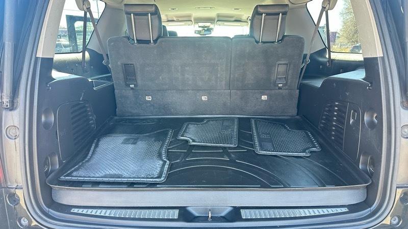 Chevrolet Suburban LT 4WD 2016