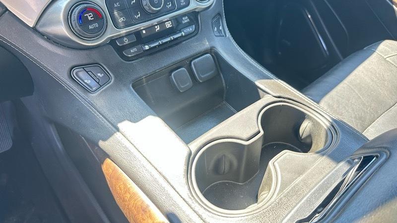 Chevrolet Suburban LT 4WD 2016