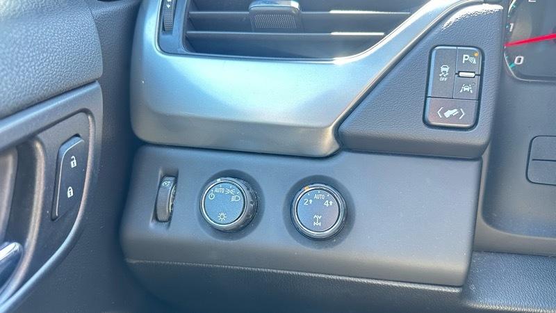 Chevrolet Suburban LT 4WD 2016