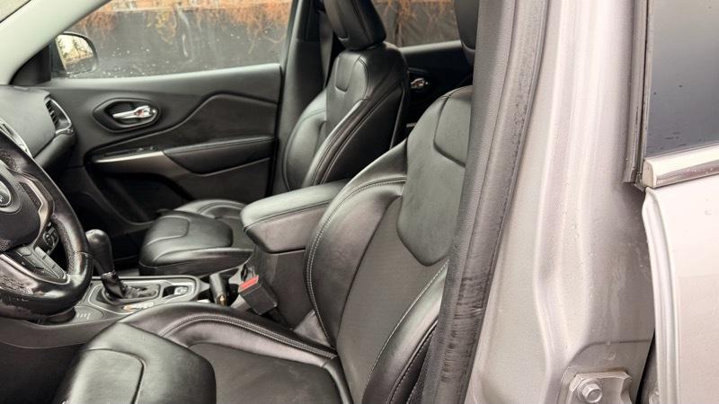 Jeep Cherokee Latitude Plus 4WD 2019