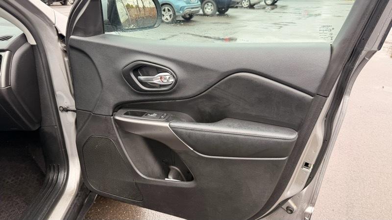 Jeep Cherokee Latitude Plus 4WD 2019