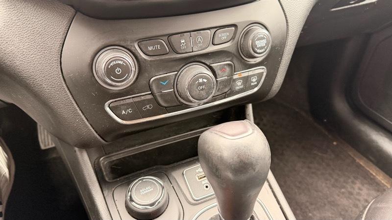 Jeep Cherokee Latitude Plus 4WD 2019