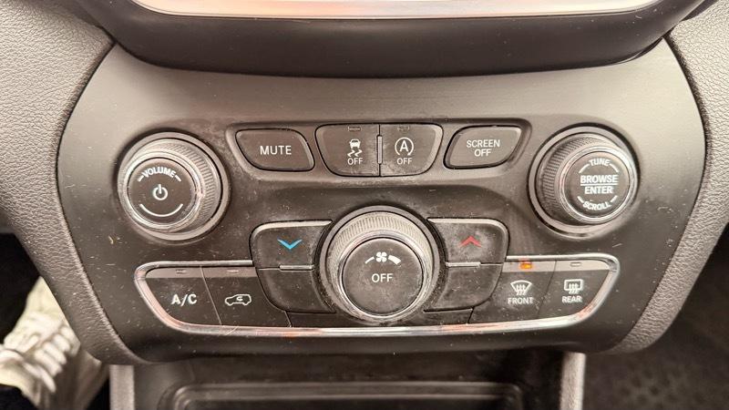 Jeep Cherokee Latitude Plus 4WD 2019