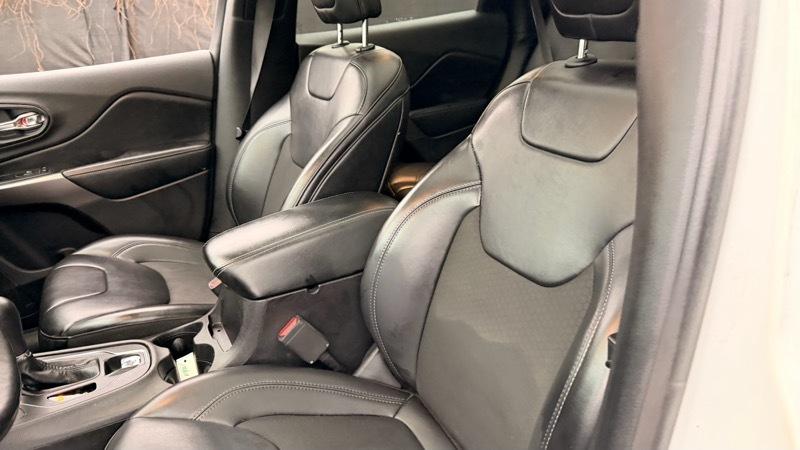 Jeep Cherokee Latitude Plus 4WD 2019