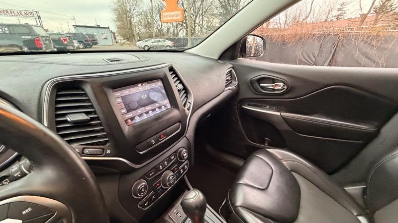 Jeep Cherokee Latitude Plus 4WD 2019