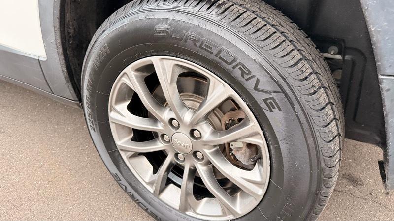 Jeep Cherokee Latitude Plus 4WD 2019