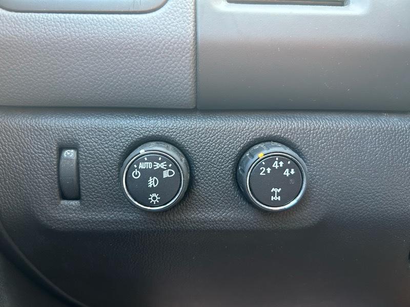 Chevrolet Colorado Z71 Crew Cab 4WD Long Box 2015