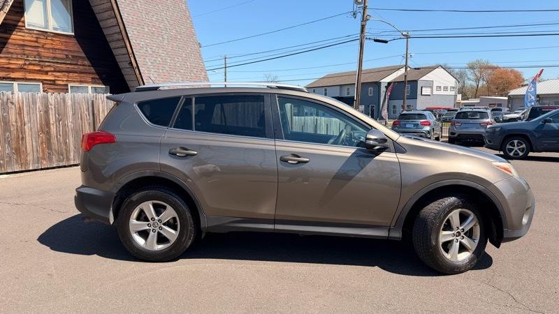 Toyota RAV4 XLE AWD 2015