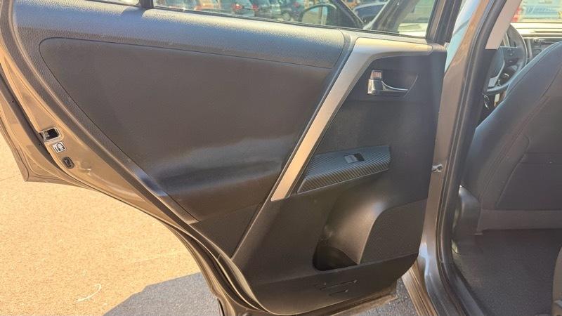 Toyota RAV4 XLE AWD 2015