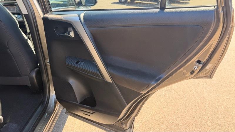 Toyota RAV4 XLE AWD 2015