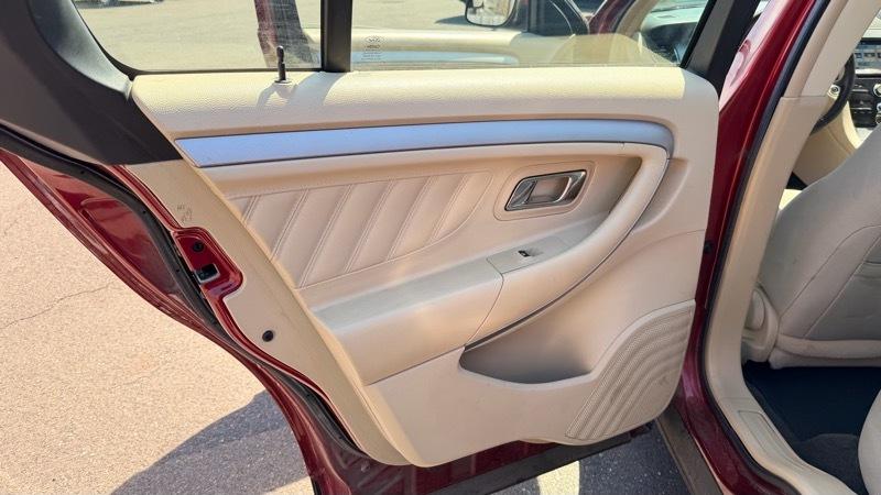 Ford Taurus SEL FWD 2016