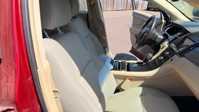 Ford Taurus SEL FWD 2016