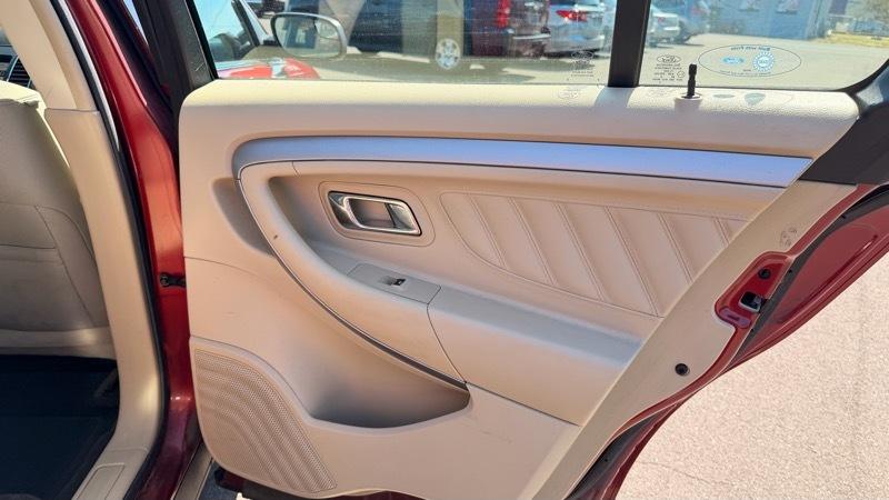 Ford Taurus SEL FWD 2016