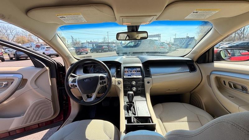 Ford Taurus SEL FWD 2016