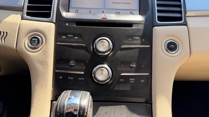 Ford Taurus SEL FWD 2016