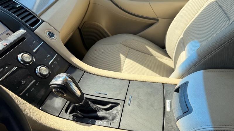 Ford Taurus SEL FWD 2016