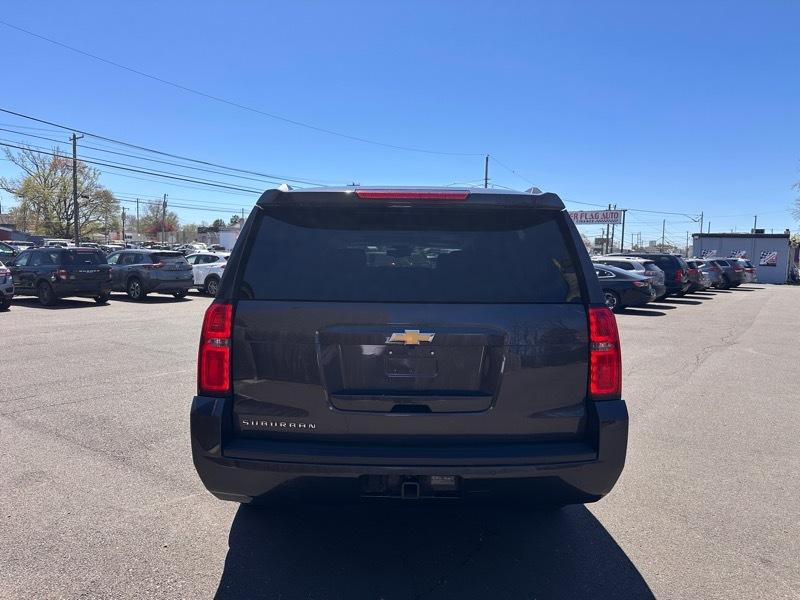 Chevrolet Suburban LT 4WD 2018