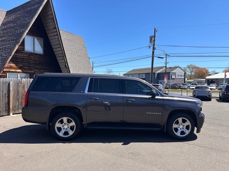 Chevrolet Suburban LT 4WD 2018