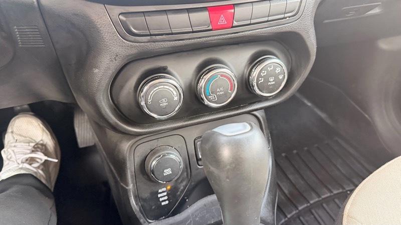 Jeep Renegade Sport 4WD 2015