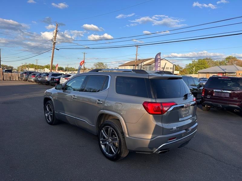 GMC Acadia Denali AWD 2019