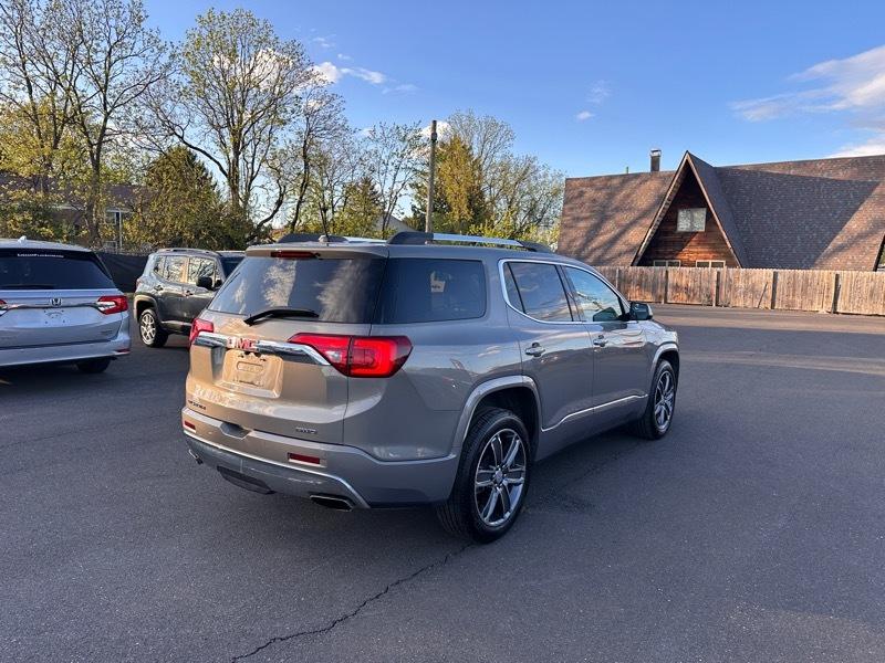 GMC Acadia Denali AWD 2019