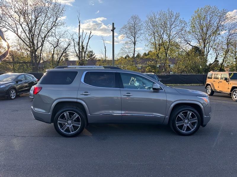 GMC Acadia Denali AWD 2019