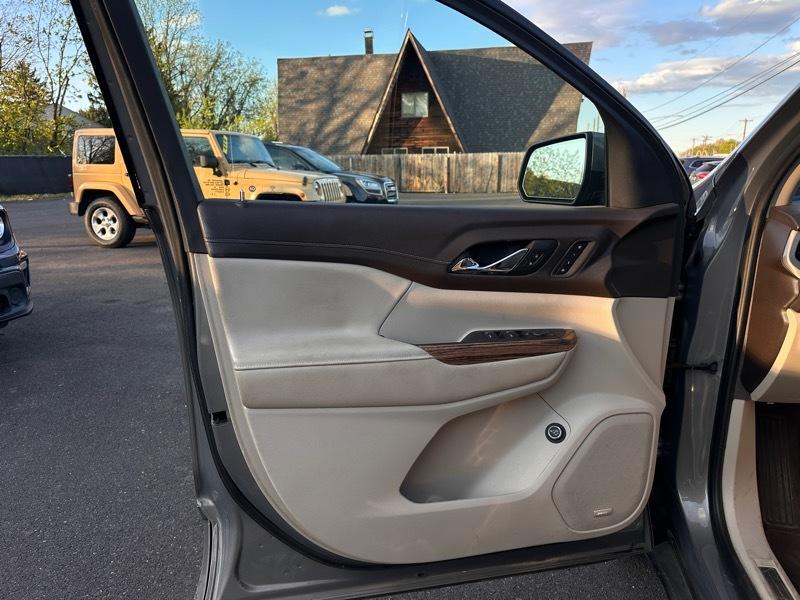 GMC Acadia Denali AWD 2019