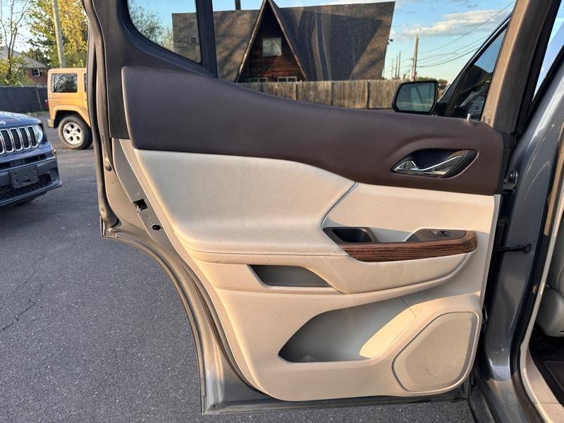 GMC Acadia Denali AWD 2019