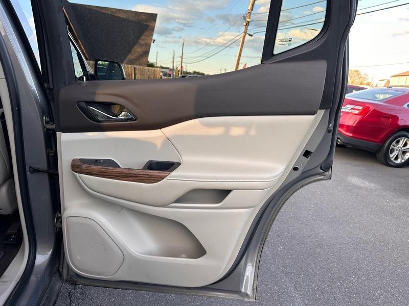 GMC Acadia Denali AWD 2019