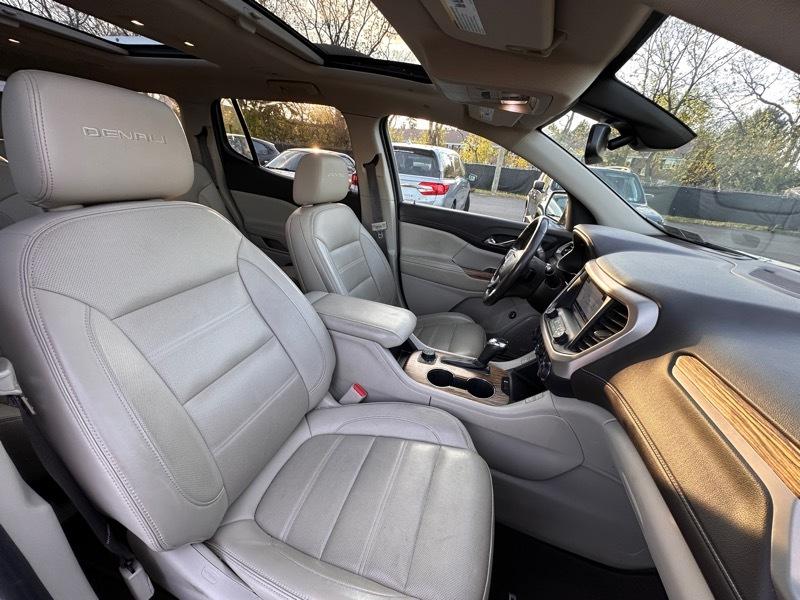 GMC Acadia Denali AWD 2019