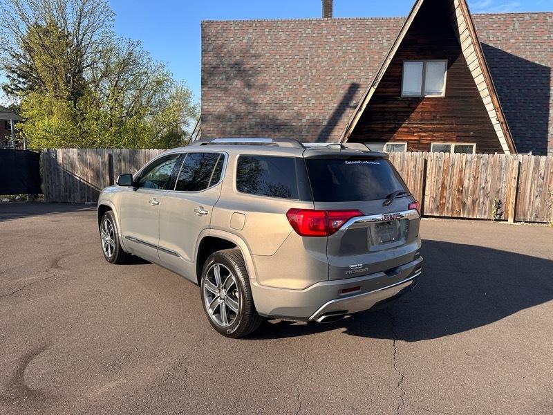 GMC Acadia Denali AWD 2019