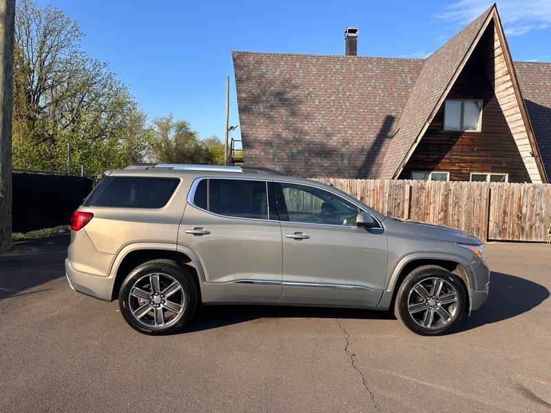 GMC Acadia Denali AWD 2019
