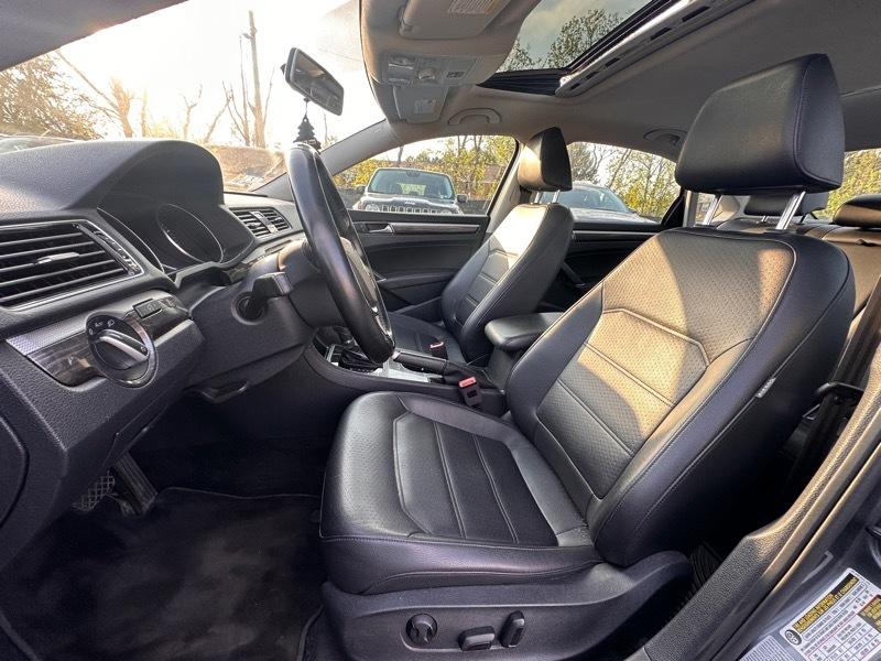 Volkswagen Passat SE 2018