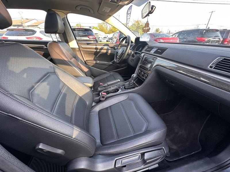 Volkswagen Passat SE 2018