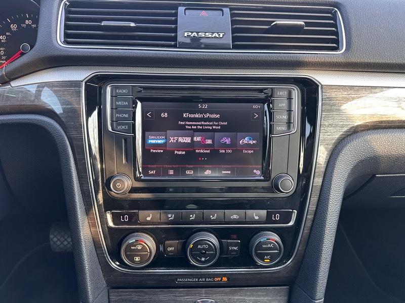 Volkswagen Passat SE 2018