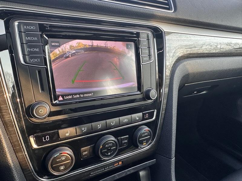 Volkswagen Passat SE 2018