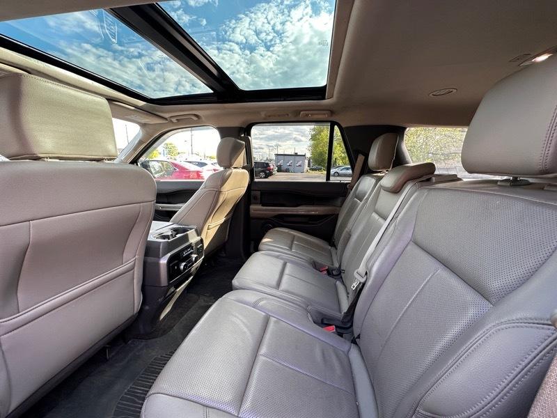 Ford Expedition XLT 4WD 2018