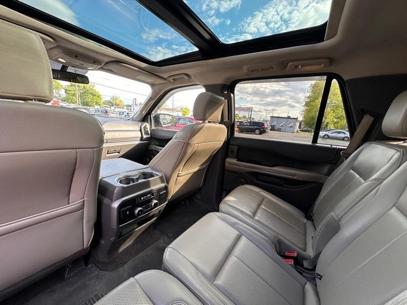 Ford Expedition XLT 4WD 2018