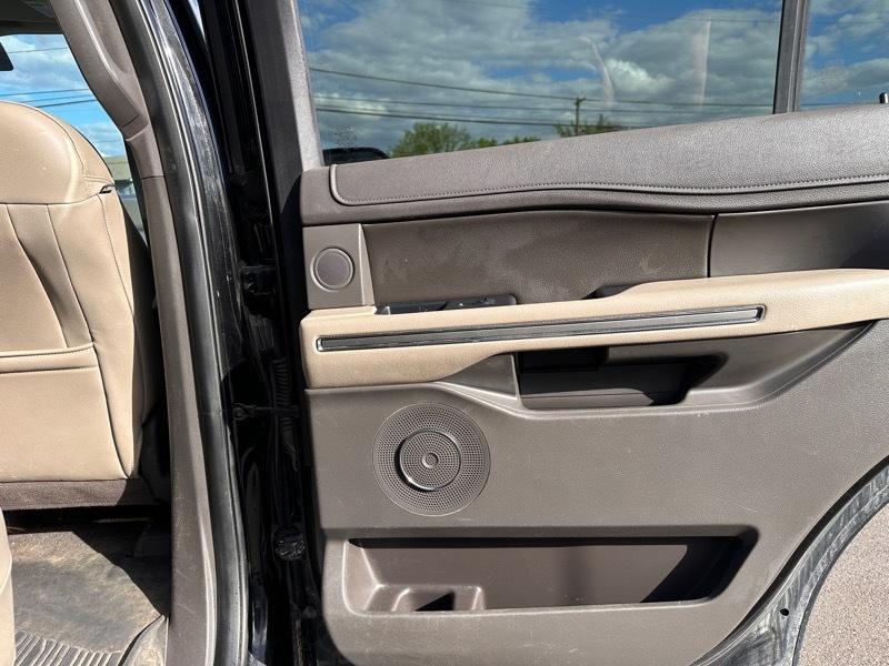 Ford Expedition XLT 4WD 2018
