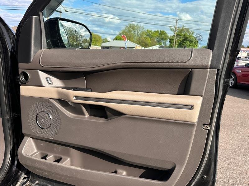 Ford Expedition XLT 4WD 2018
