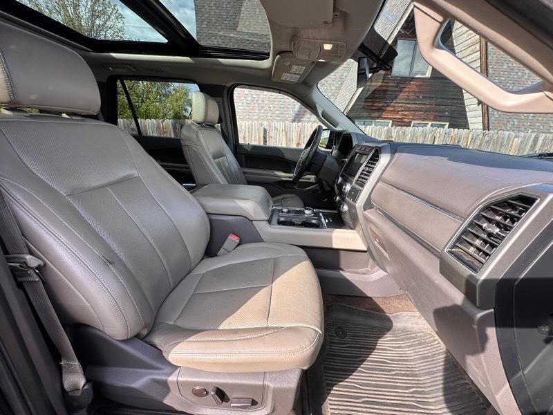 Ford Expedition XLT 4WD 2018