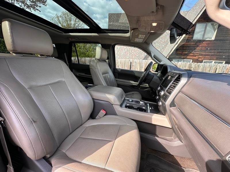 Ford Expedition XLT 4WD 2018
