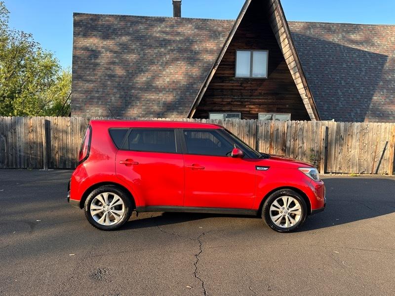 Kia Soul + w/Signature 2.0 Special Edition 2016